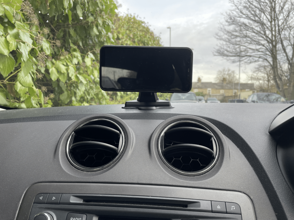 SEAT Mii/VW UP!/Skoda Citigo Phone Holder Mount (After 2016) Custom Dash Mounts